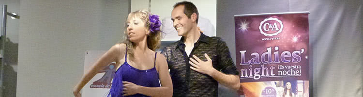 Exhibición de Baile en Ladies´Night en C&A