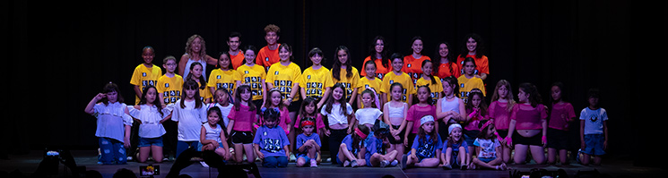 Exhibición Baile moderno, Baile comercial y Fitness Kid